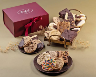 Cookies and brownies kosher gift box  Cookies and brownies kosher gift box