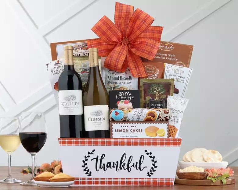 Thanksgiving Basket with Wines