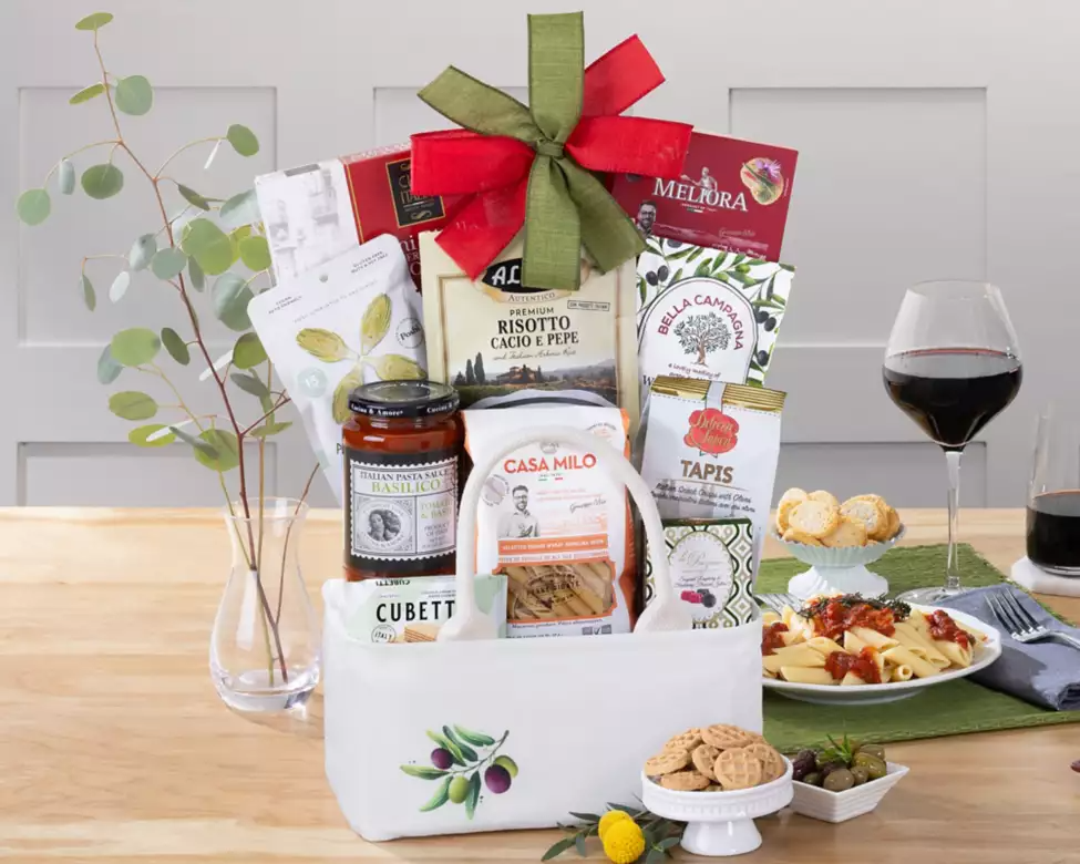 Italian themed gourmet gift basket with snacks