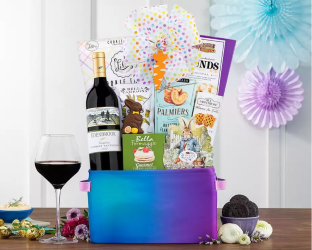 Wine Gift basket with wine, snacks